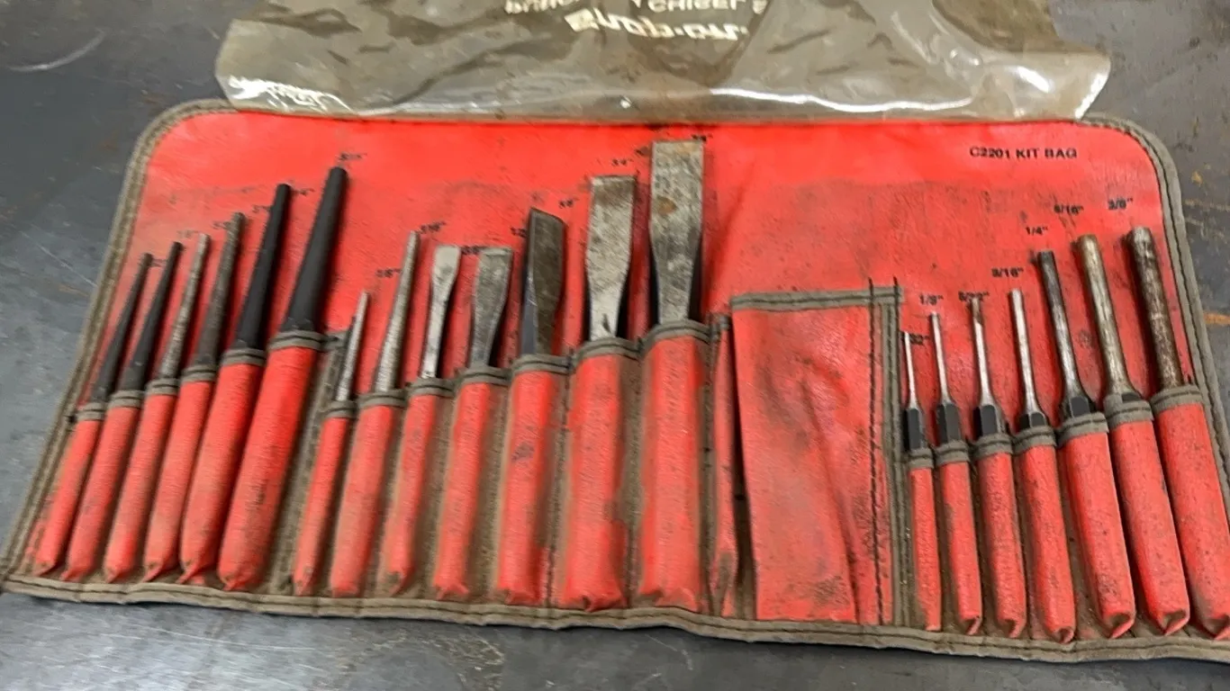 Snap On punch and chisel set