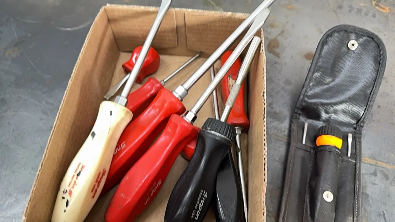 Snap On screwdrivers