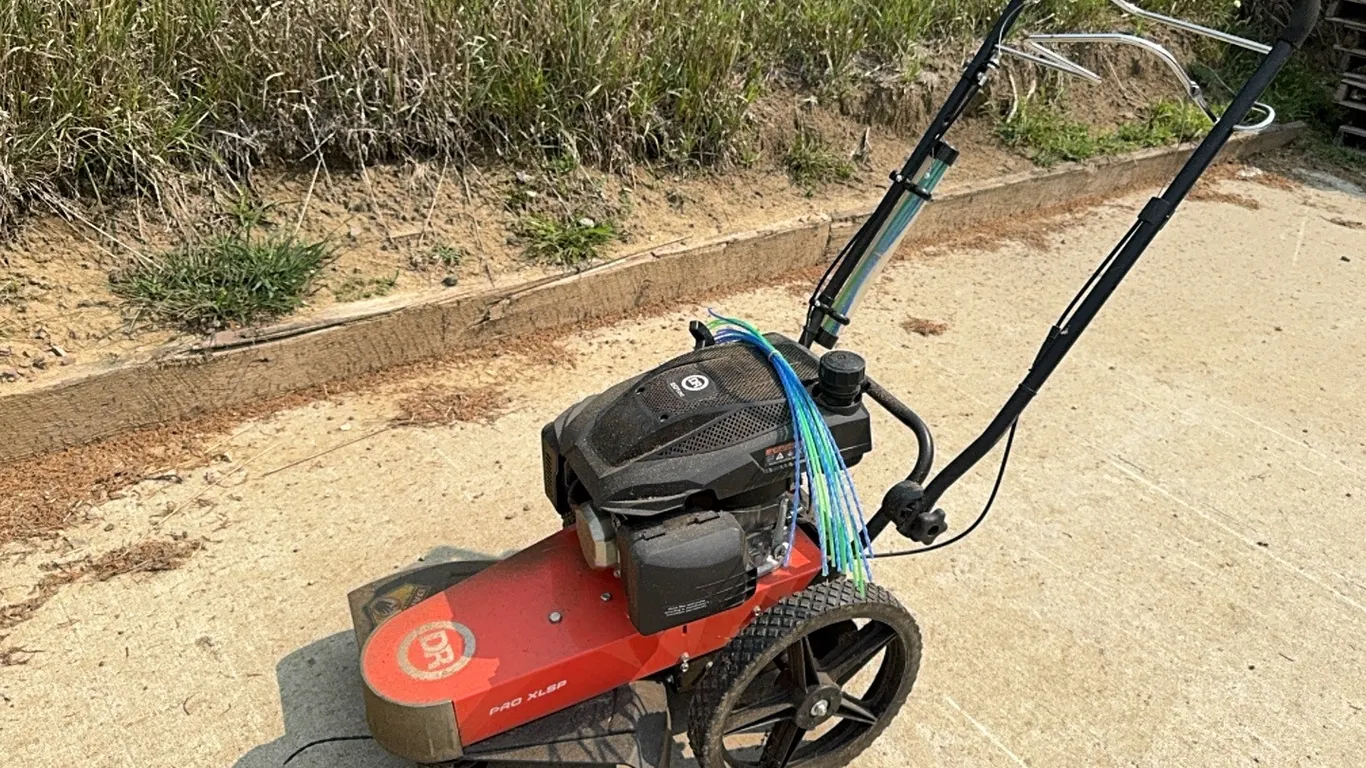 DR string trimmer