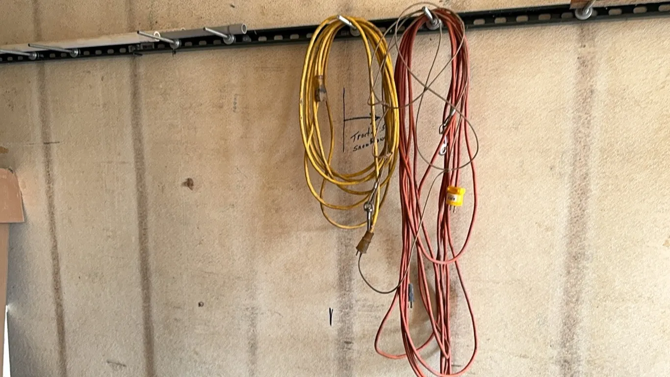 Ext cords