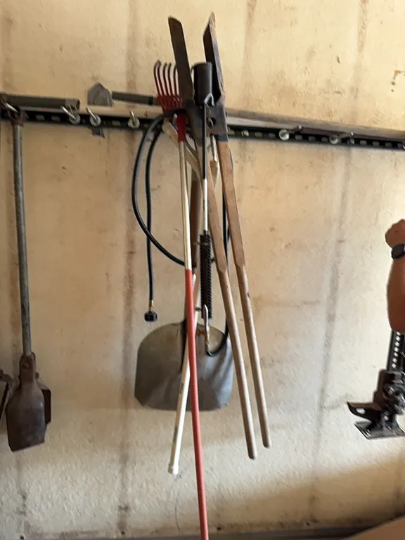 Shovel, posr hole digger