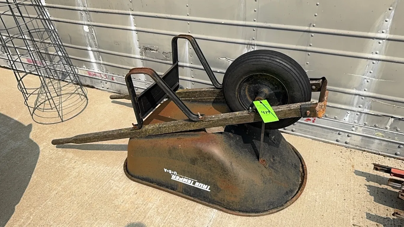 Wheel barrel