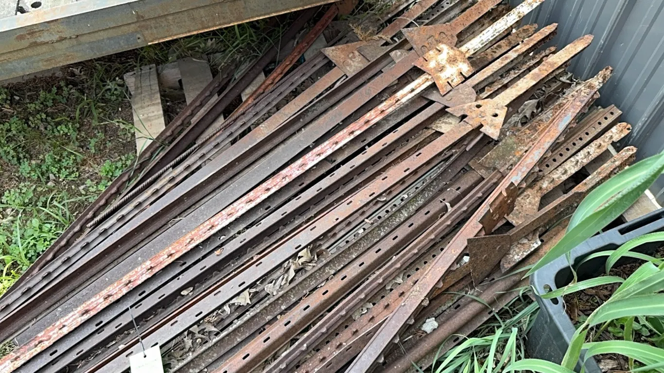 Steel post