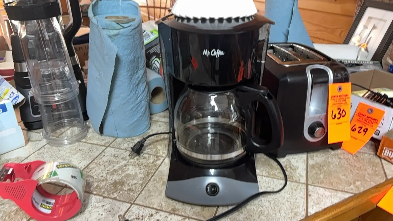 Coffee pot