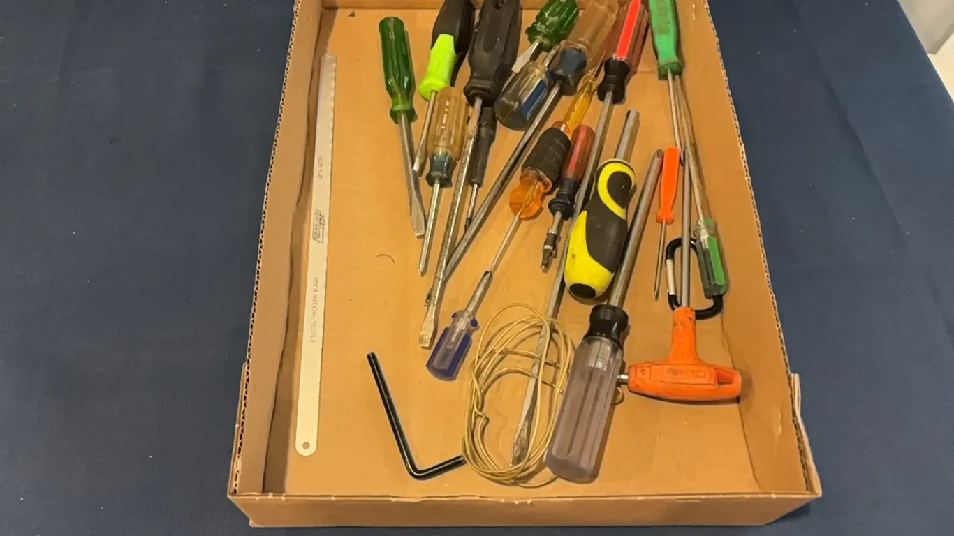 Screw drivers