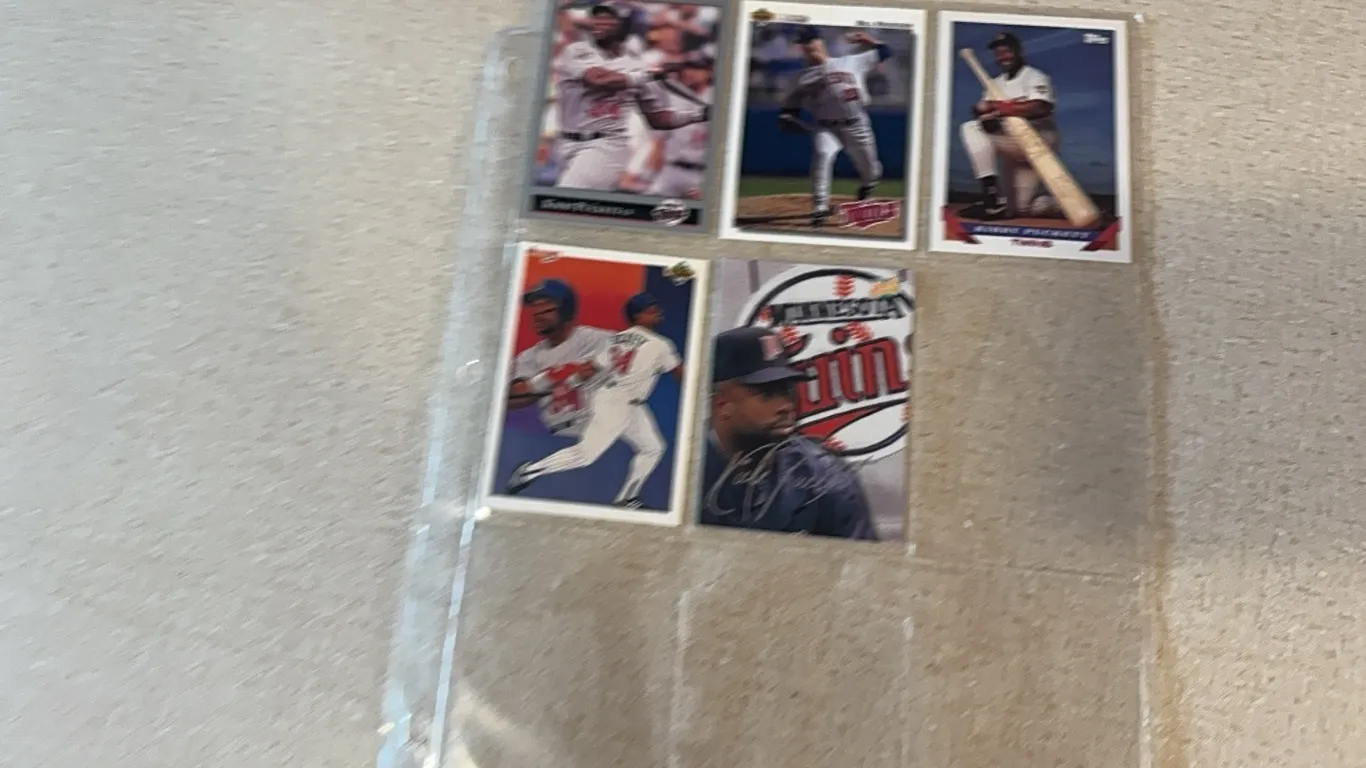 Twins baseball cards