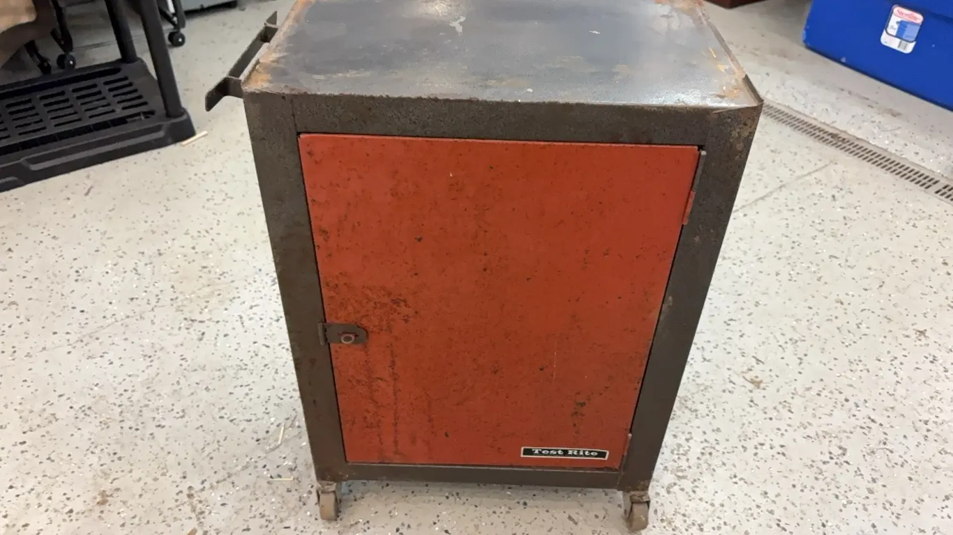 Rolling Shop Cabinet