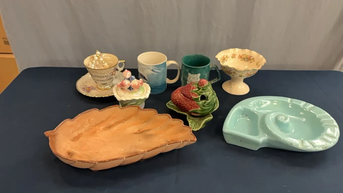 Trays & Misc Glassware