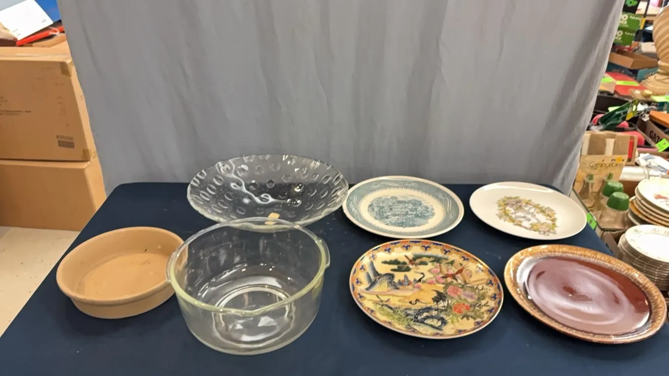 Collector Plates & Dishes