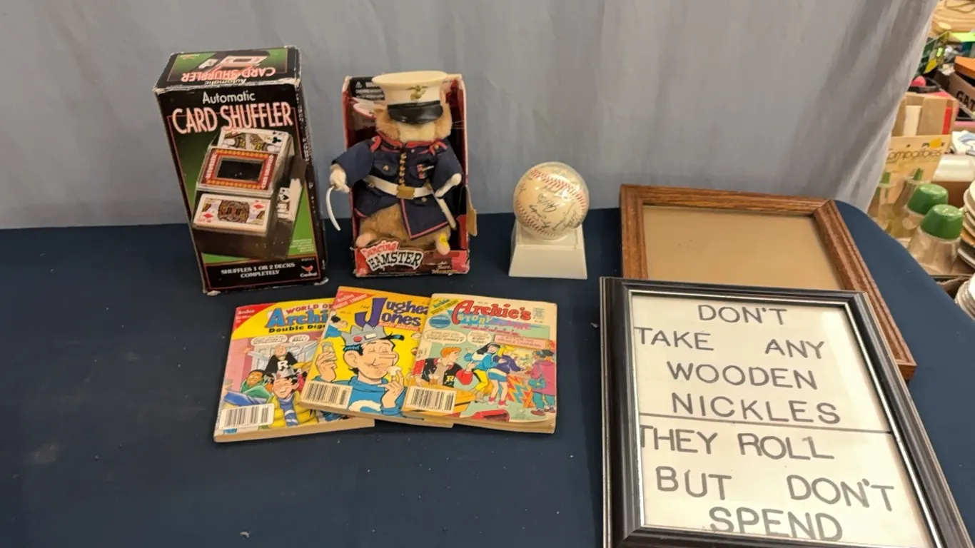 Picture Frames, Dancing Hamster & Misc