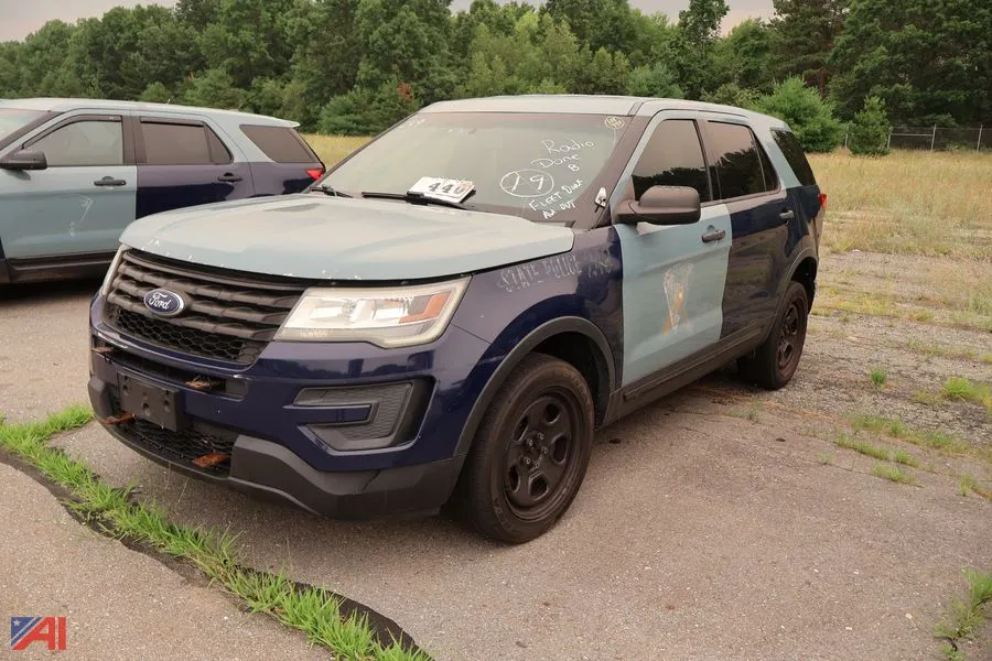 2016 Ford Explorer SUV (0249)
