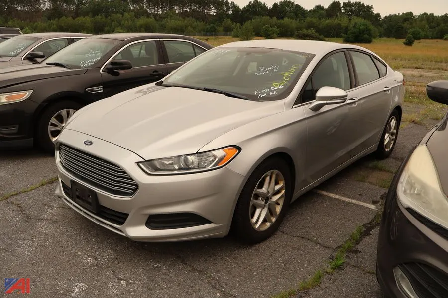 2016 Ford Fusion Sedan (3355)