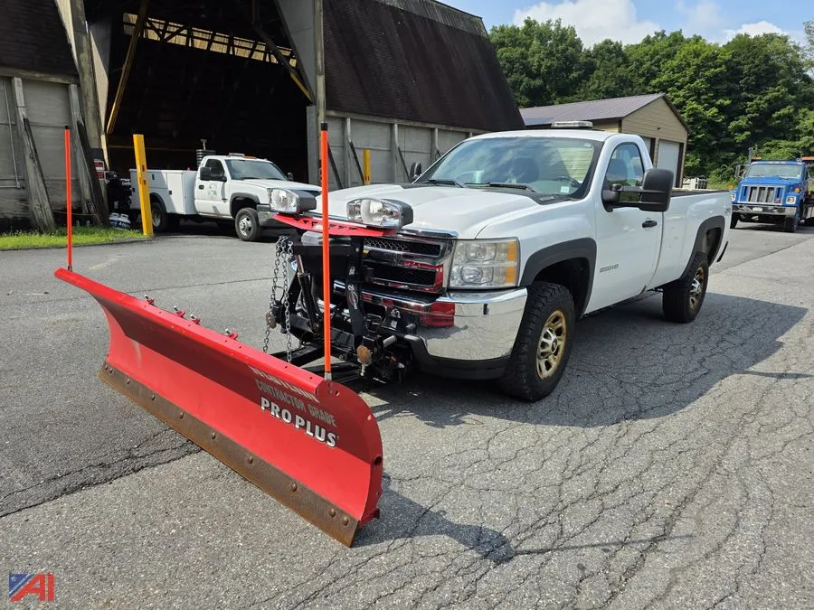 (#1) 2012 Chevrolet Silverado 3500HD CC Pickup Truck with Plow