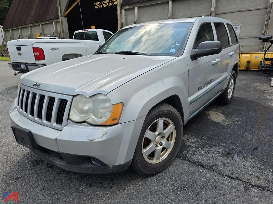 (#2) 2008 Jeep Grand Cherokee Laredo SUV