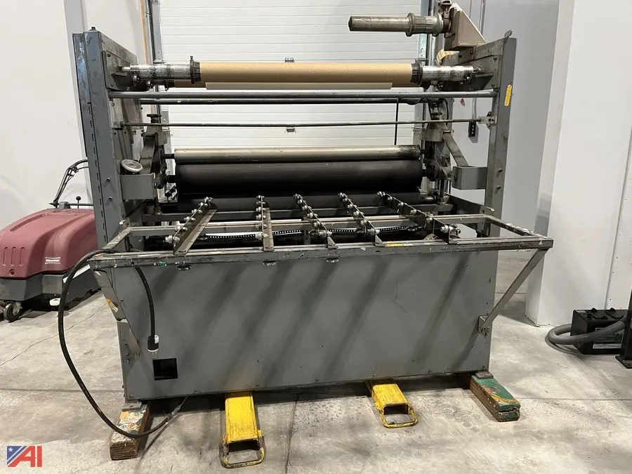 (E#42291) 3M Scotch Lite 48" Squeeze Machine