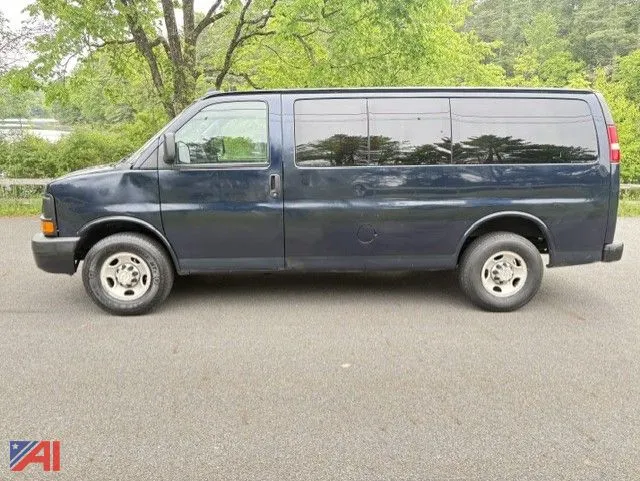 2016 Chevy Express 2500 Full-Size Van