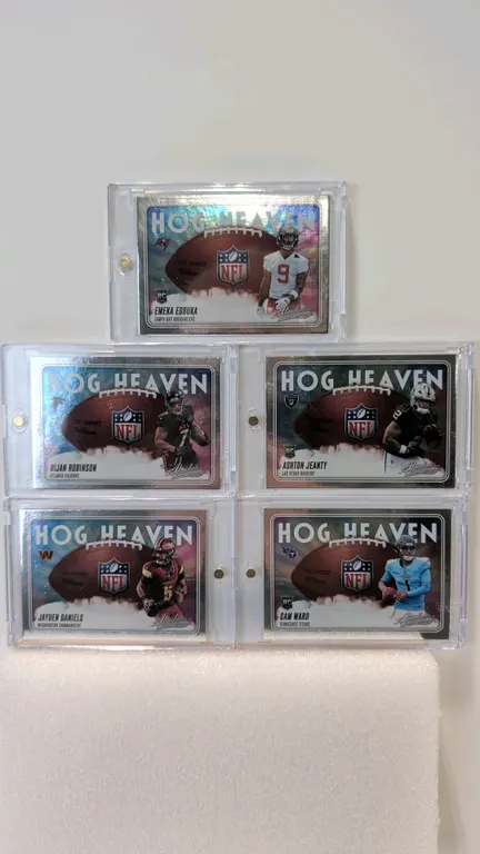 A Set of 2025 Panini Absolute Football "Hog Heaven" Trading Cards. (Panini, 2025) A 5-card lot featuring Jayden Daniels, Cam Ward, Bijan Robinson, Ash