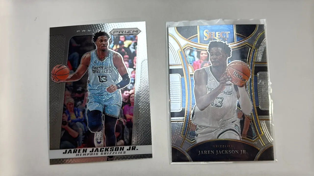 A Pair of Jaren Jackson Jr. Memphis Grizzlies Basketball Cards. (Panini, 2023-2025) A collection of (2) trading cards comprising (1) 2023-24 Panini Se