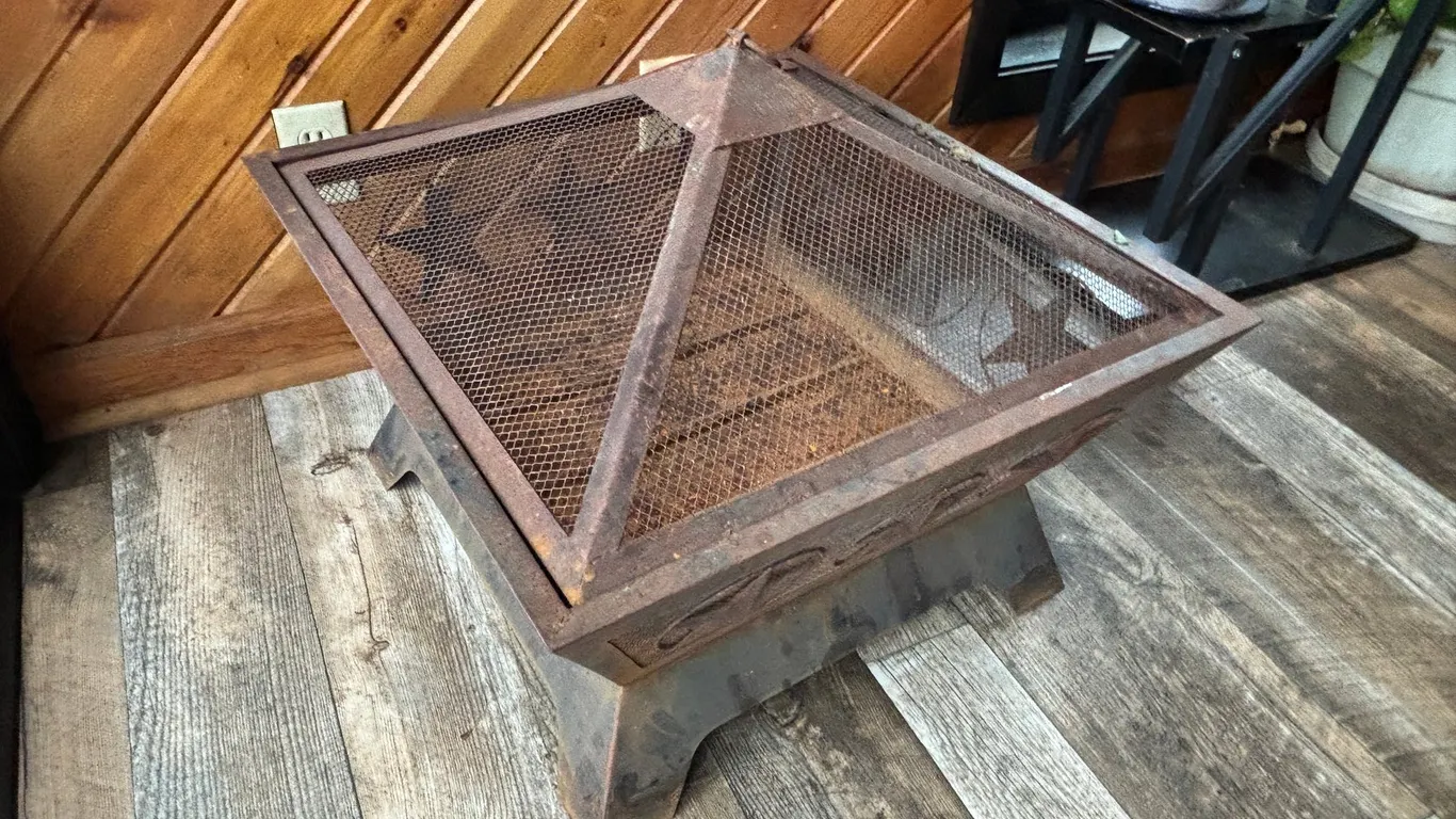 Metal Free Standing Fire Pit