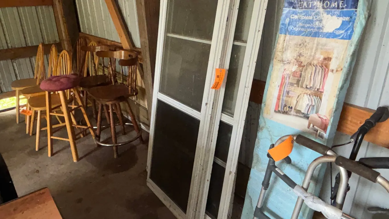 (7) Windows