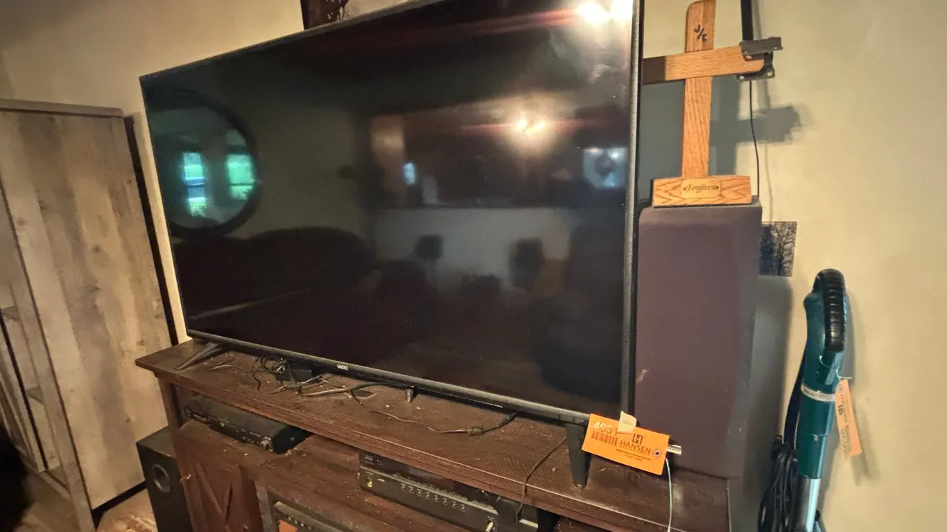 VIZIO TV Set