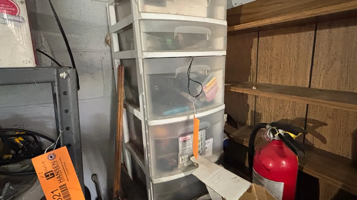 (5) Drawer Plastic Bin with Contents