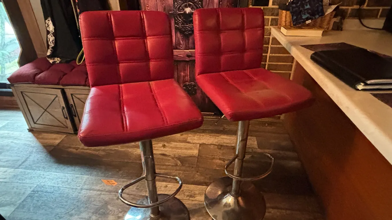 (2) Bar Stools