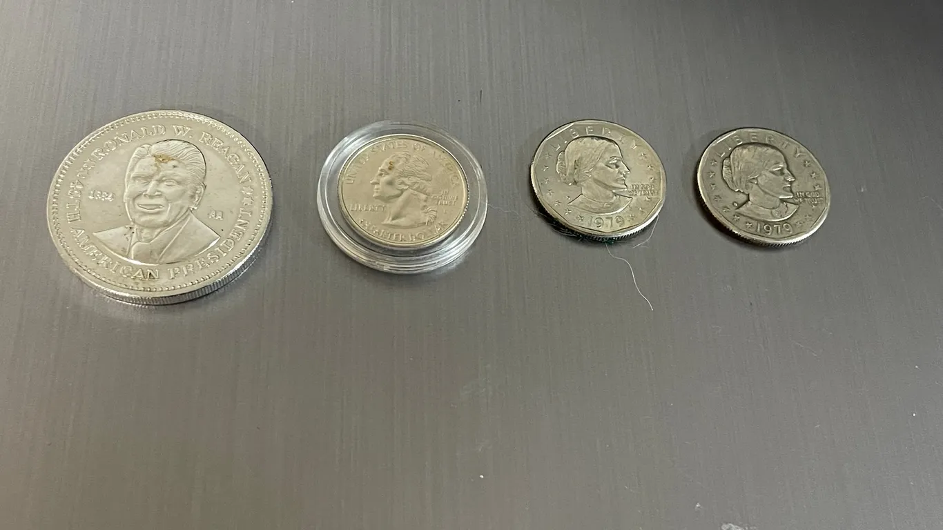 (2) Susan B. Anthony Dollar Coins, (2) Commemorative Presidential Medals