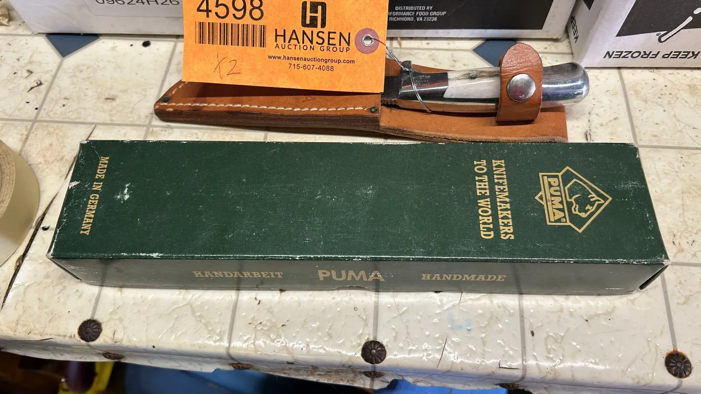 (2) Skinning Knives