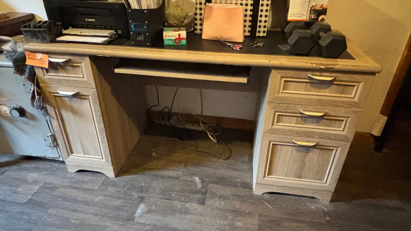 Office Desk
