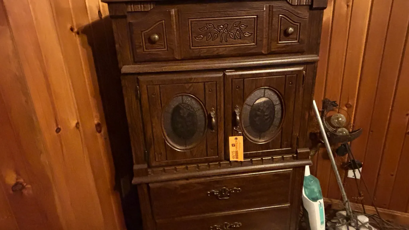 Dresser