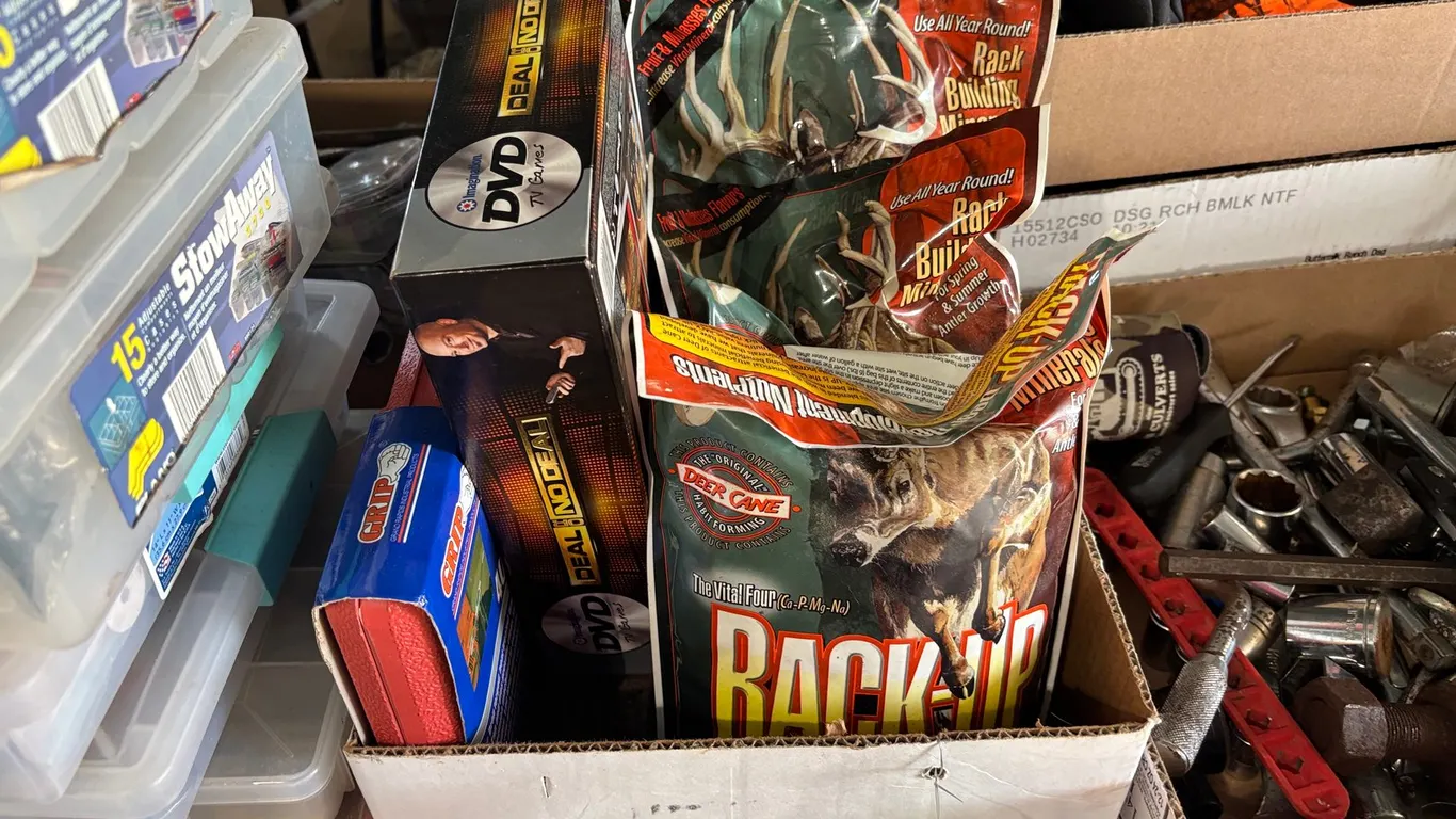 (4) Bags of Rack Up Deer Mineral