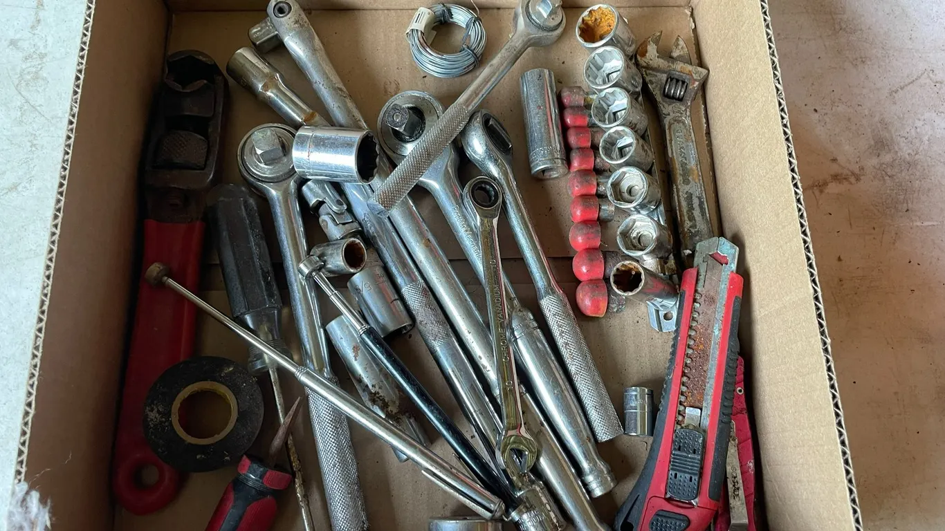 Various Ratchets and Sockets
