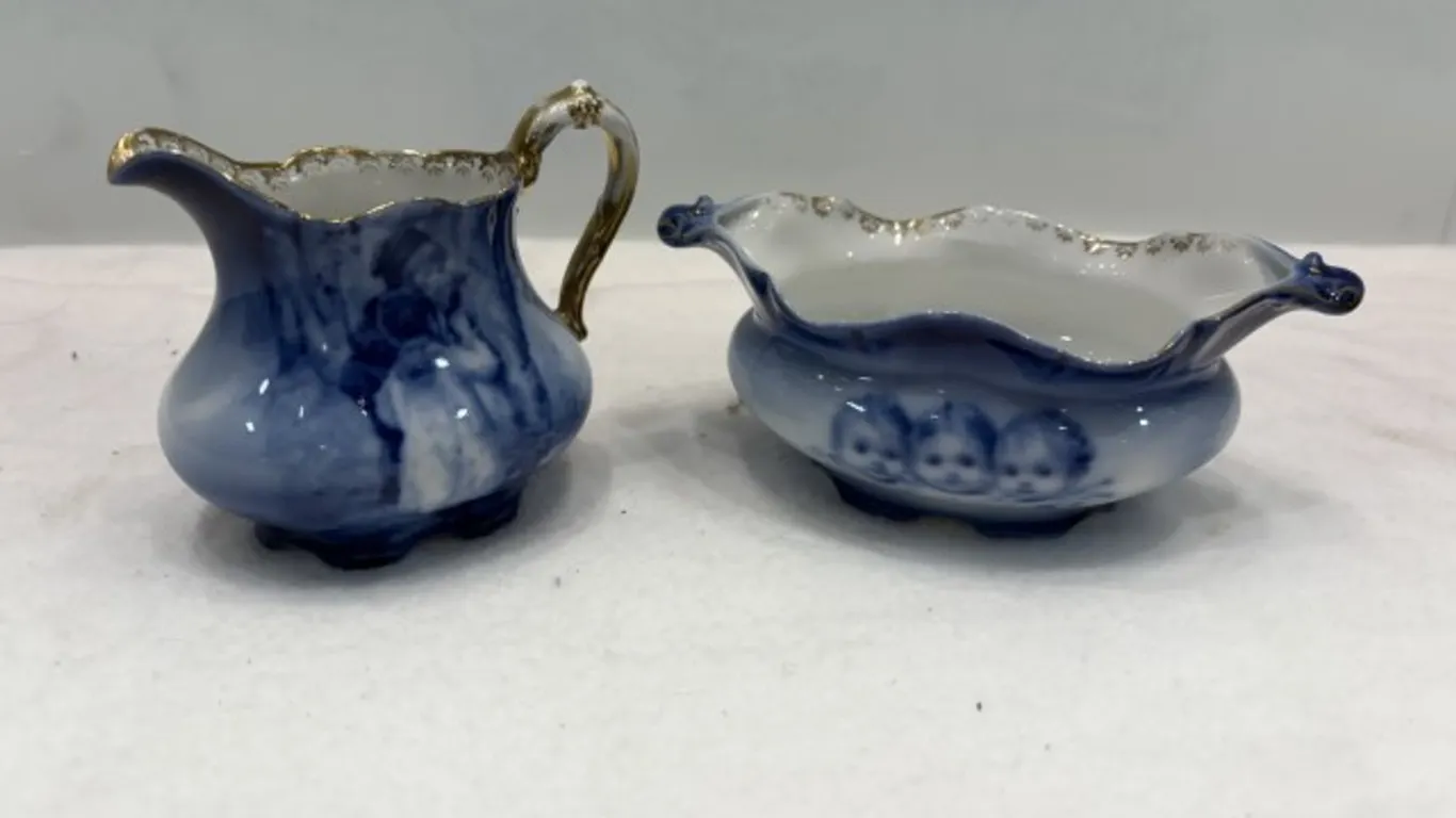 Royal Bayreuth Sugar Bowl & Creamer