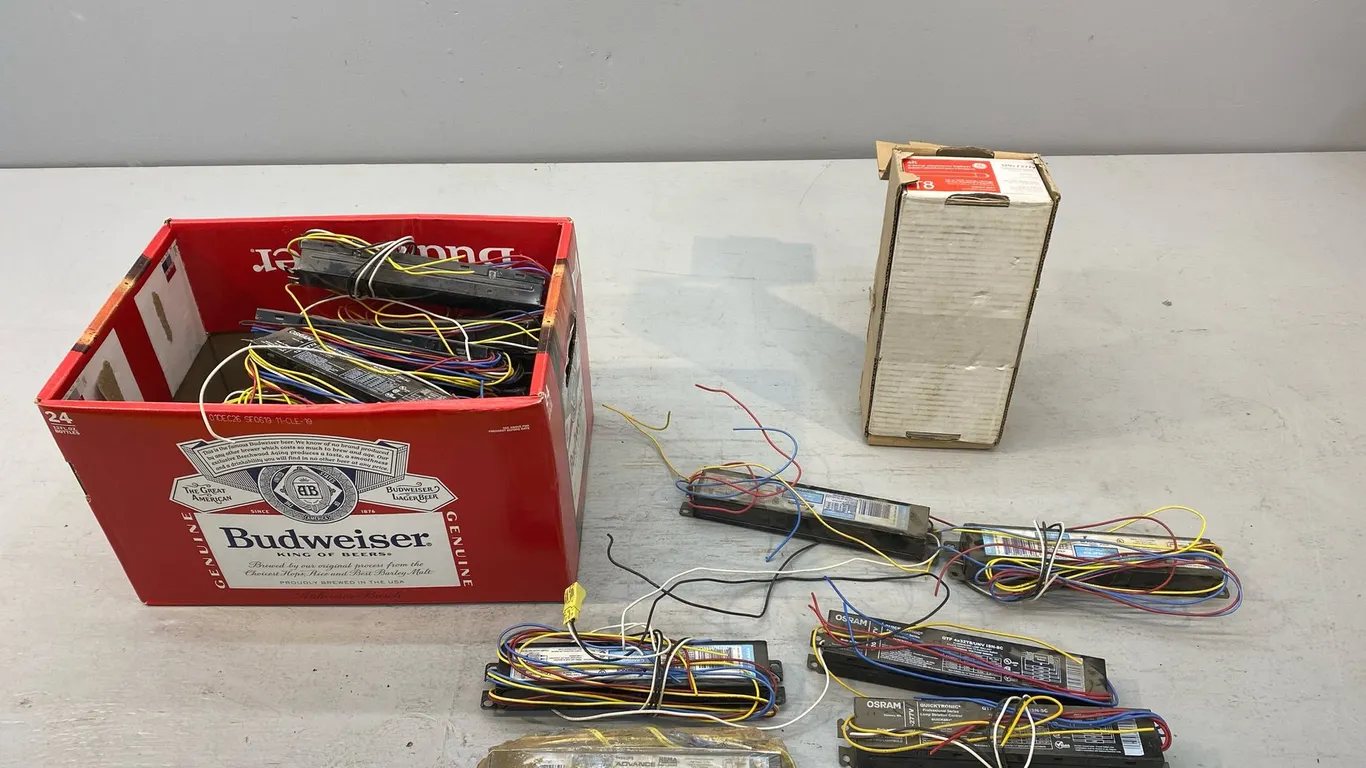 T8 BALLASTS