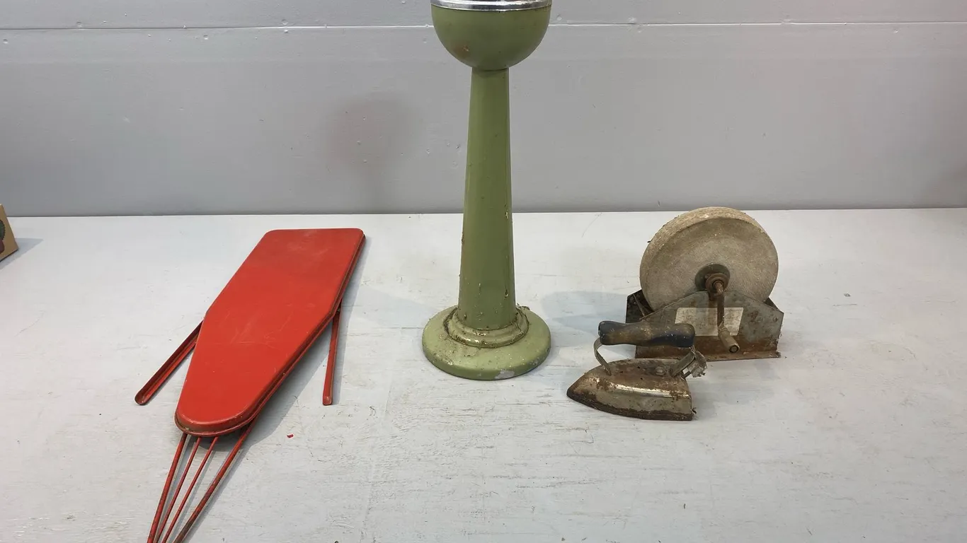 VINTAGE ITEMS