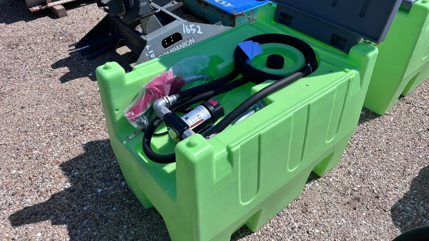 TECSPACE 58 GALLON PORTABLE GASOLINE TANK WITH ELECTRIC FUEL TRANSFER PUMP