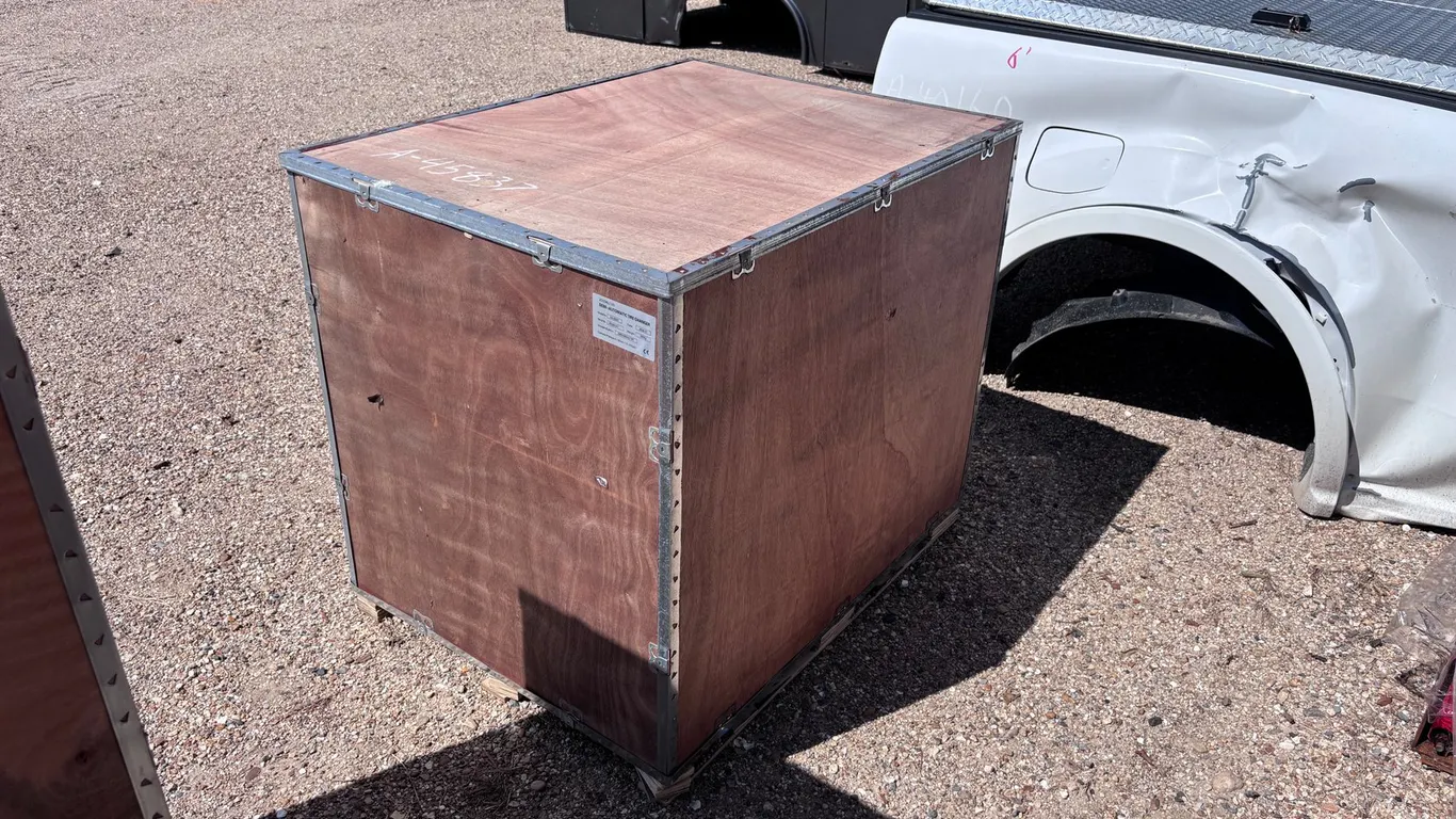 SEMI AUTOMATIC TIRE CHANGER