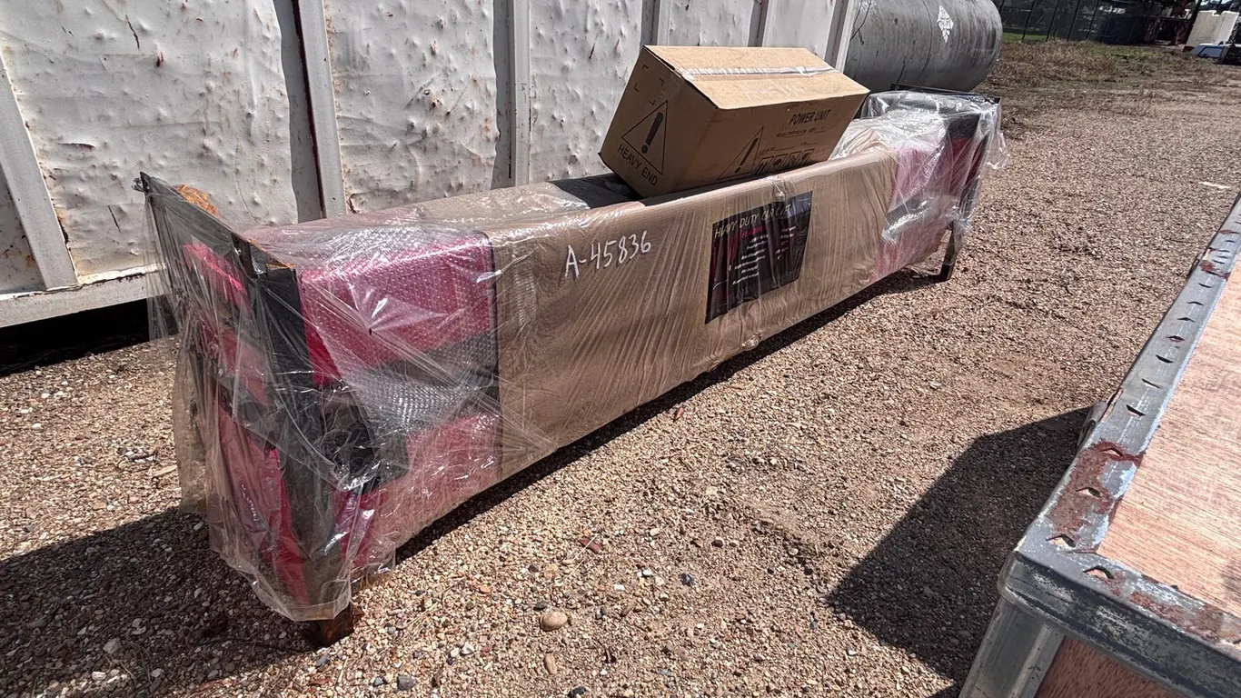 HEAVY DUTY CAR LIFT WITH HYDRUALIC POWER SUPPLY