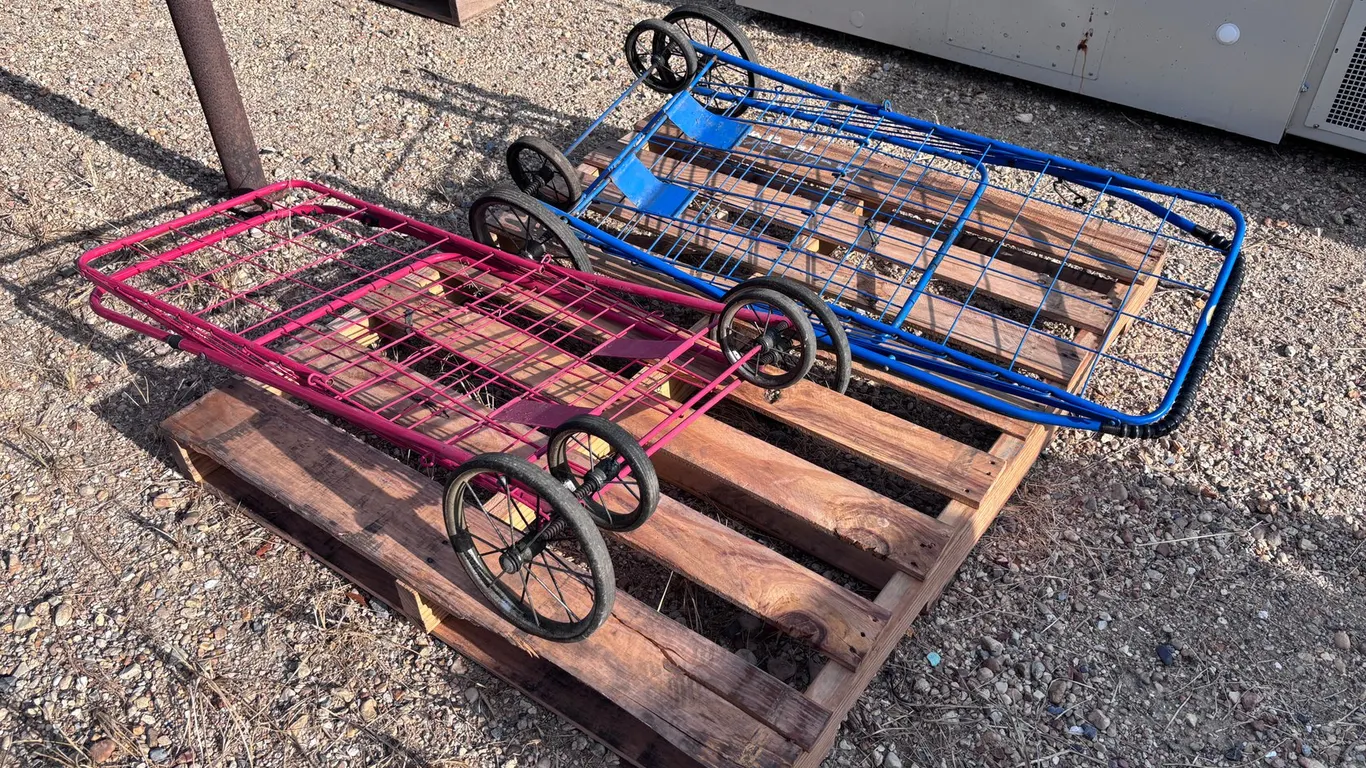 VARIOUS SHOP BASKETS