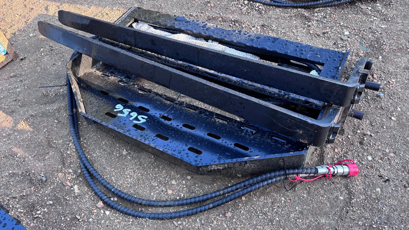 skid stee Side shift fork