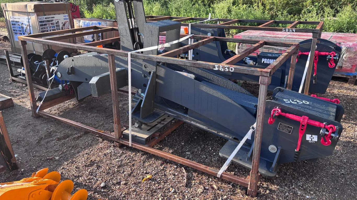 Fifth Wheel Wrecker Attachment