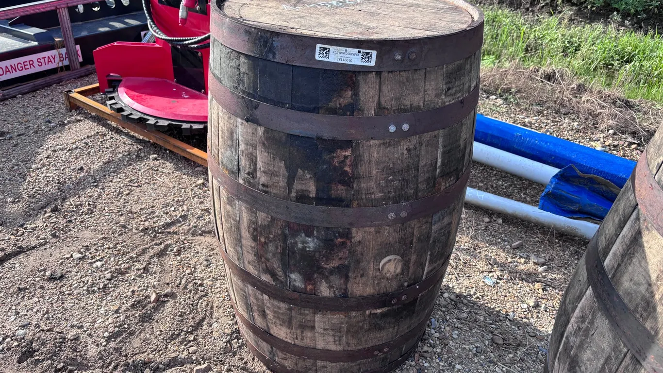 WHISKEY BARREL