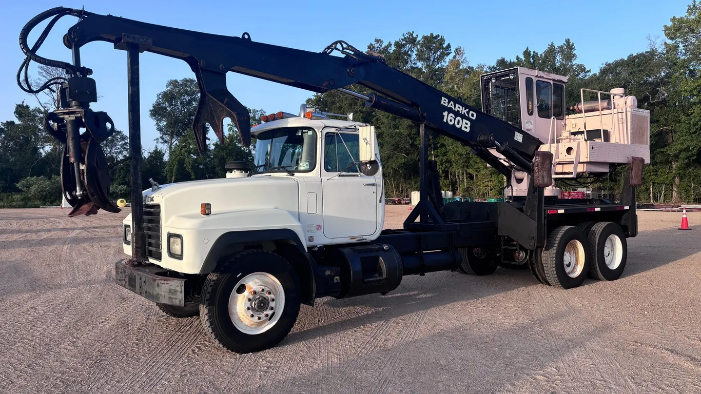 1998 BARKO 160B BARES LH LOG LOADER