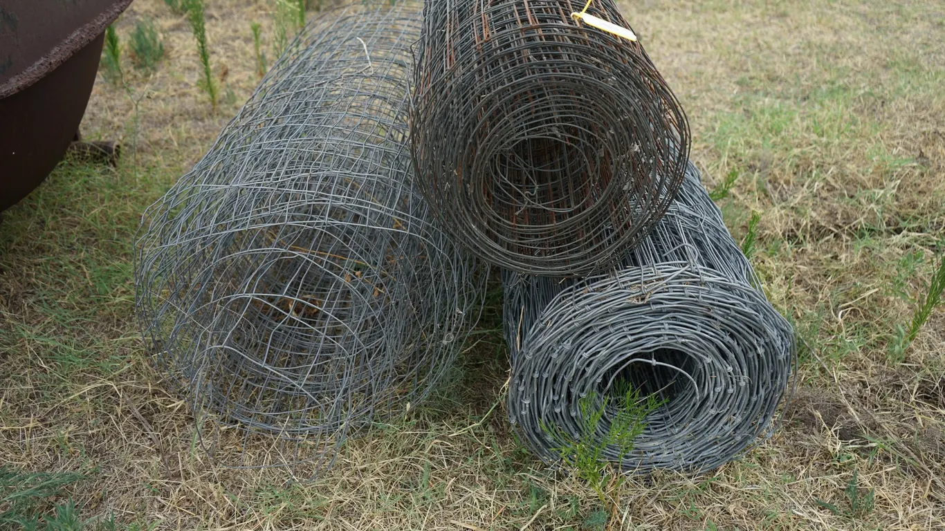 Galvanized Fencing
