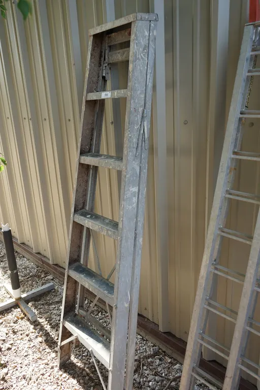 6' Aluminum Ladder