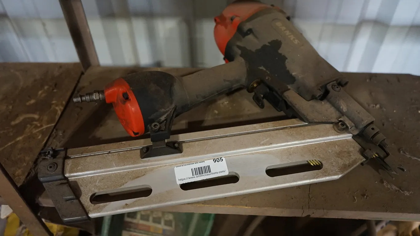 Banks Roofing Nail Gun
