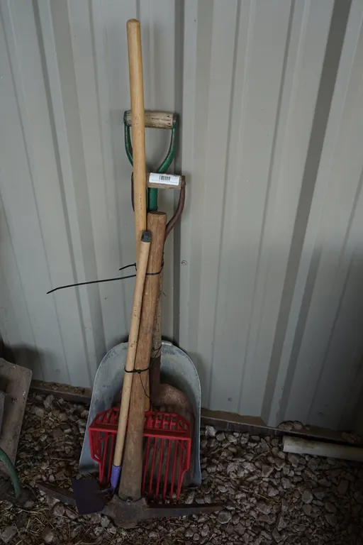 5 Misc. Yard / Barn Hand Tools