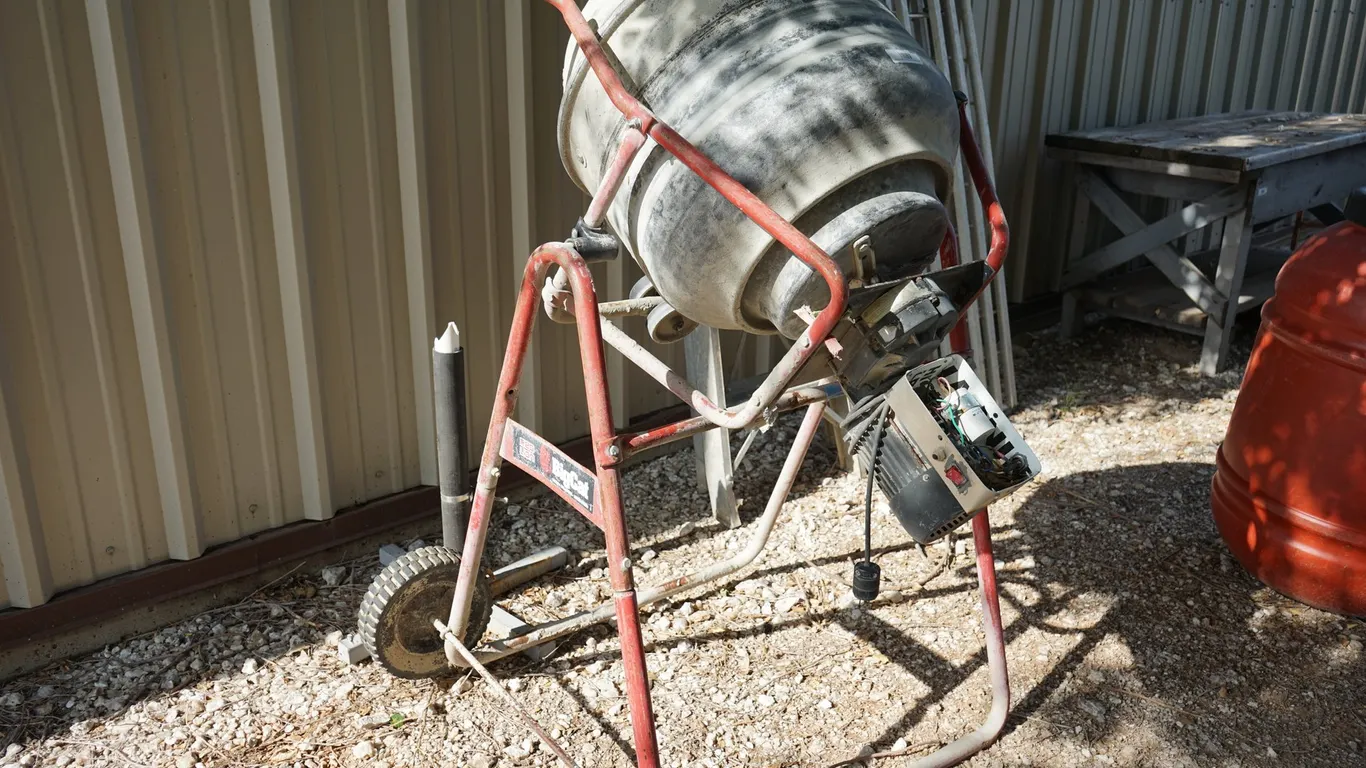 Red Lion Big Cat Portable Cement Mixer