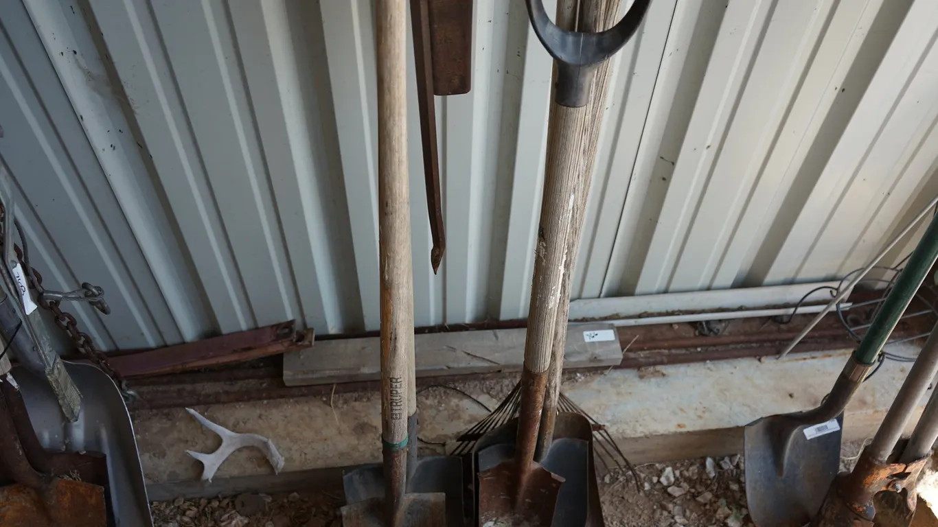 6 Misc. Yard Hand Tools, Crow Bar, Tow Hitch